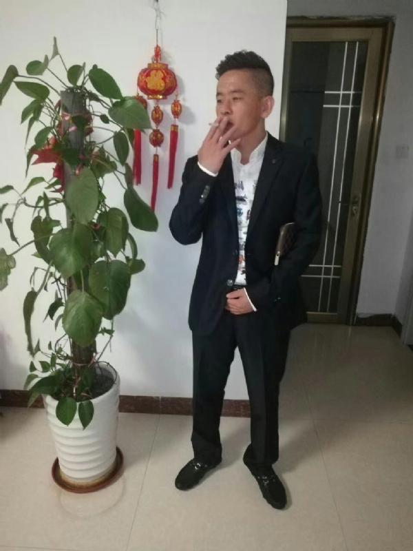 男人三十而立的第二张照片--周宁相亲网