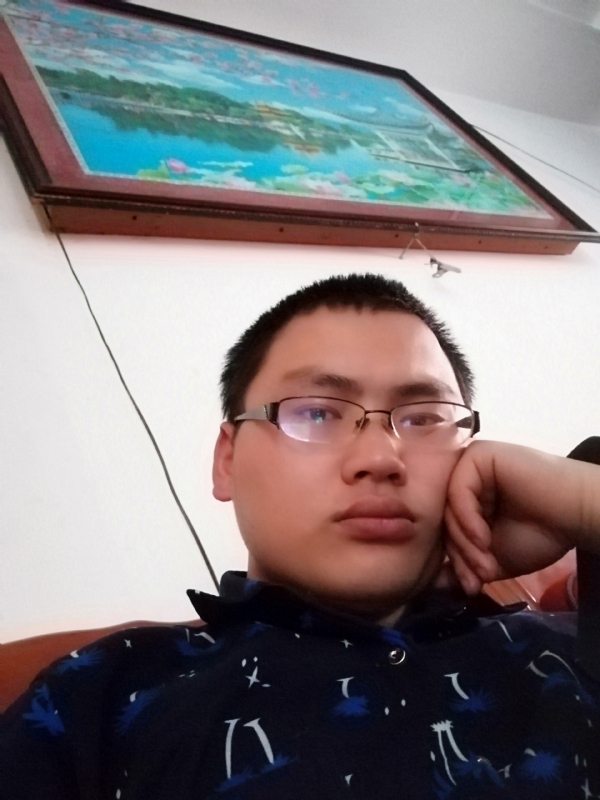 90男孩的第一张照片--周宁相亲网