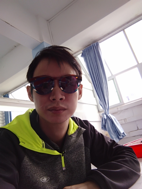 五华移民男的第一张照片--周宁相亲网