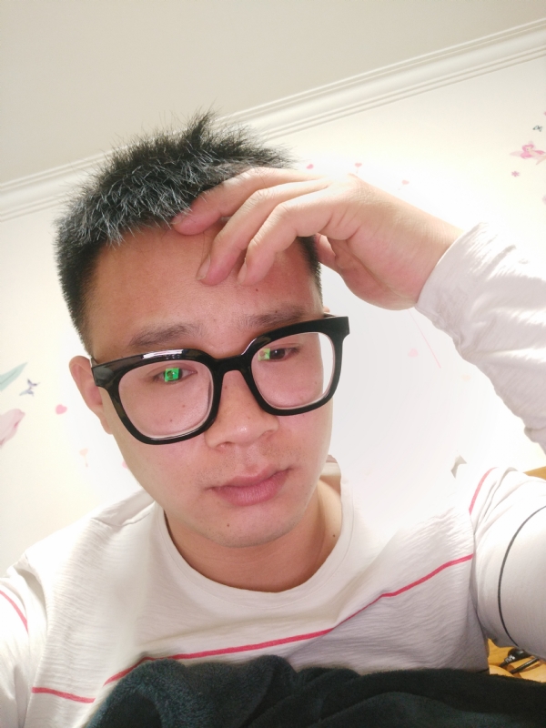 华灯初上的夜晚的第一张照片--周宁相亲网