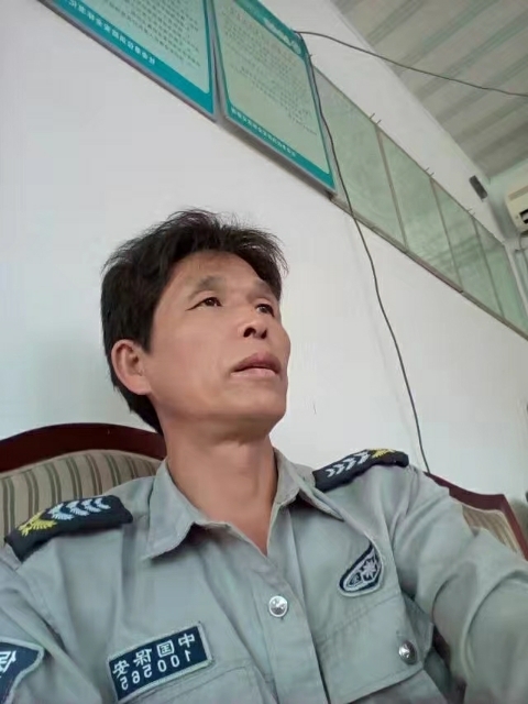 卧窗听雨的第一张照片--周宁相亲网