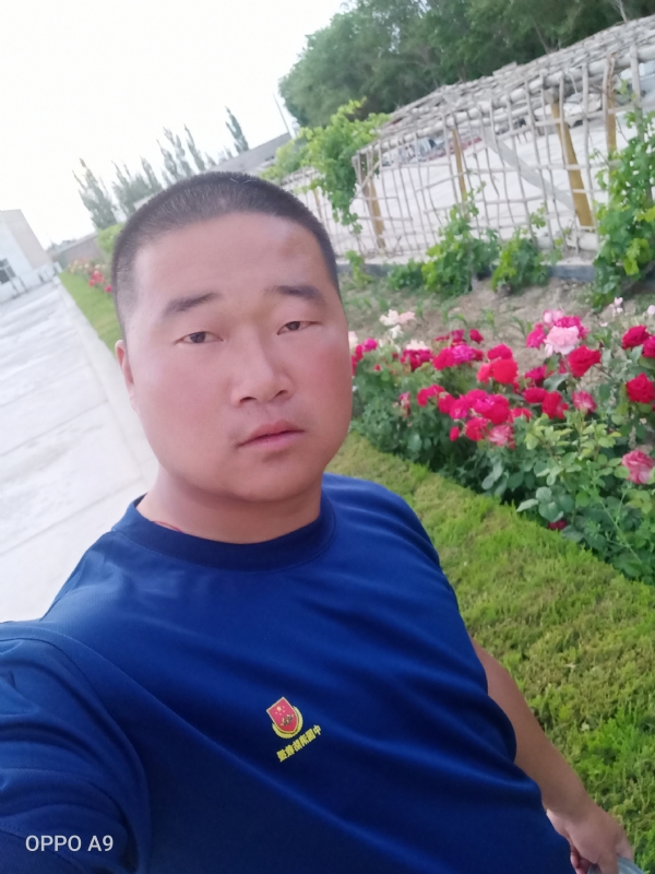 奋斗中的青春最美丽的第一张照片--周宁相亲网