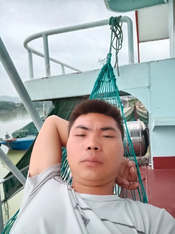 小哥哥的第一张照片--周宁相亲网