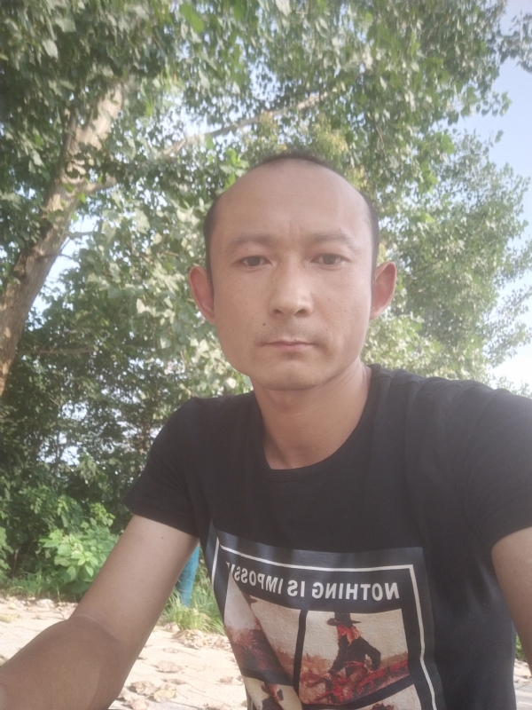 80大叔的第一张照片--周宁相亲网