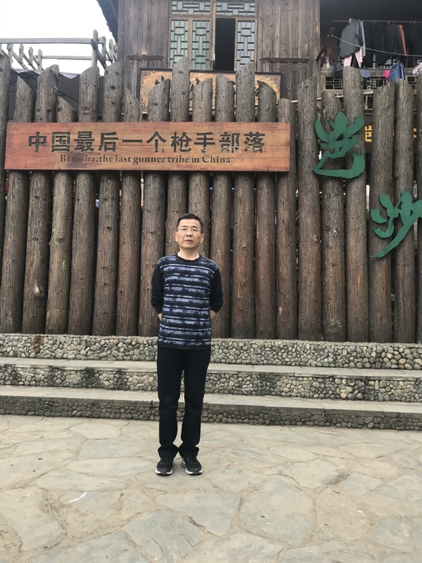 屯里的富豪的第一张照片--周宁相亲网