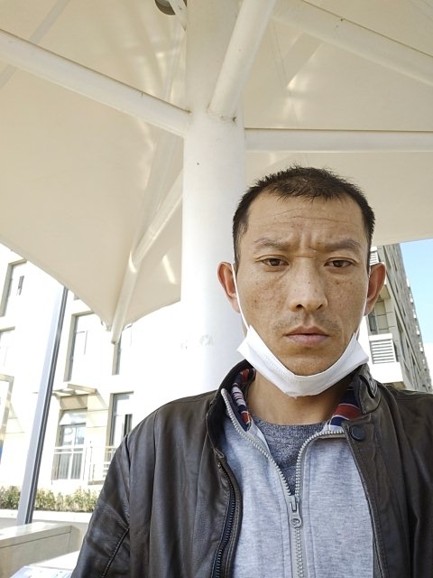孤狼的第一张照片--周宁相亲网