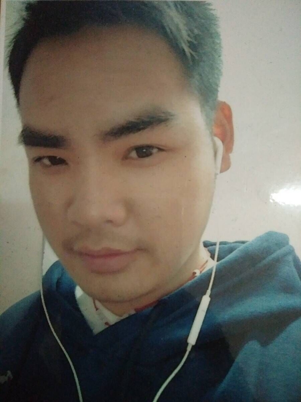 渴望爱的第一张照片--周宁相亲网