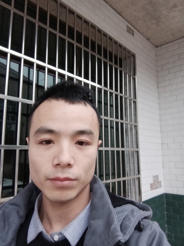 笑得那么开心的第三张照片--周宁相亲网