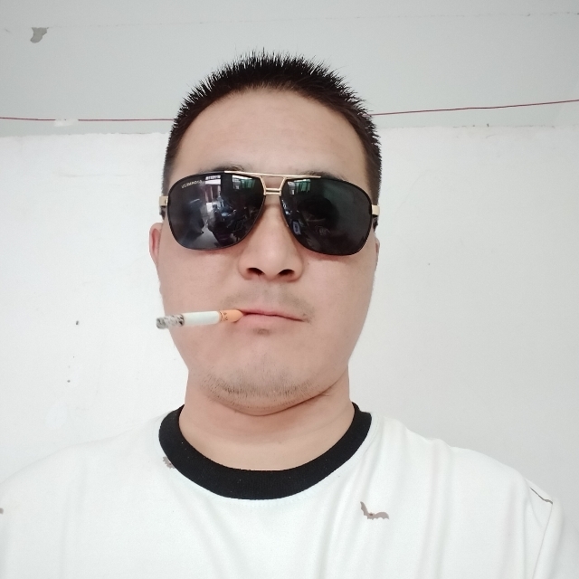 白伟伟的第一张照片--周宁相亲网