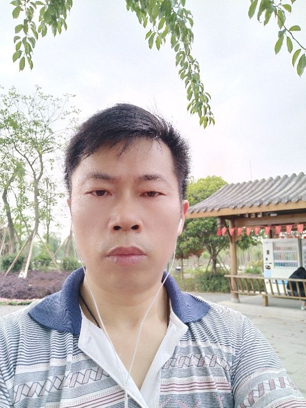 一个人的孤单的第一张照片--周宁相亲网