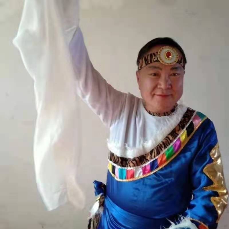 走在冷风中的第一张照片--周宁相亲网