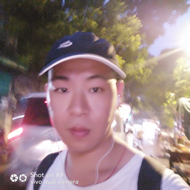 心跳男孩的第一张照片--周宁相亲网