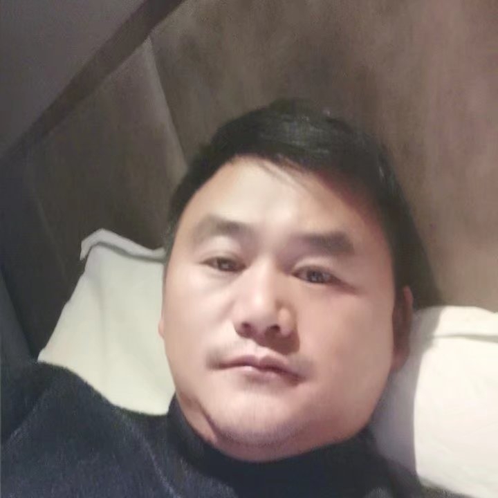 奔跑的第三张照片--周宁相亲网