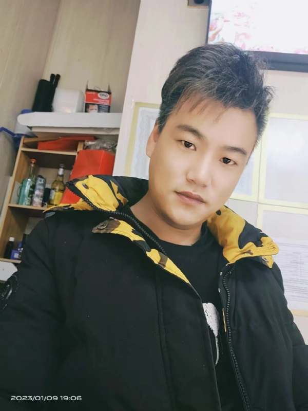 孤酒枕愁眼眠的第一张照片--周宁相亲网