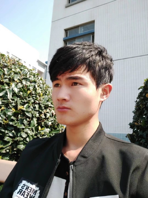 阳光男孩的第四张照片--周宁相亲网
