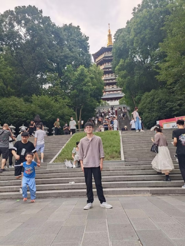 阳光男孩的第五张照片--周宁相亲网