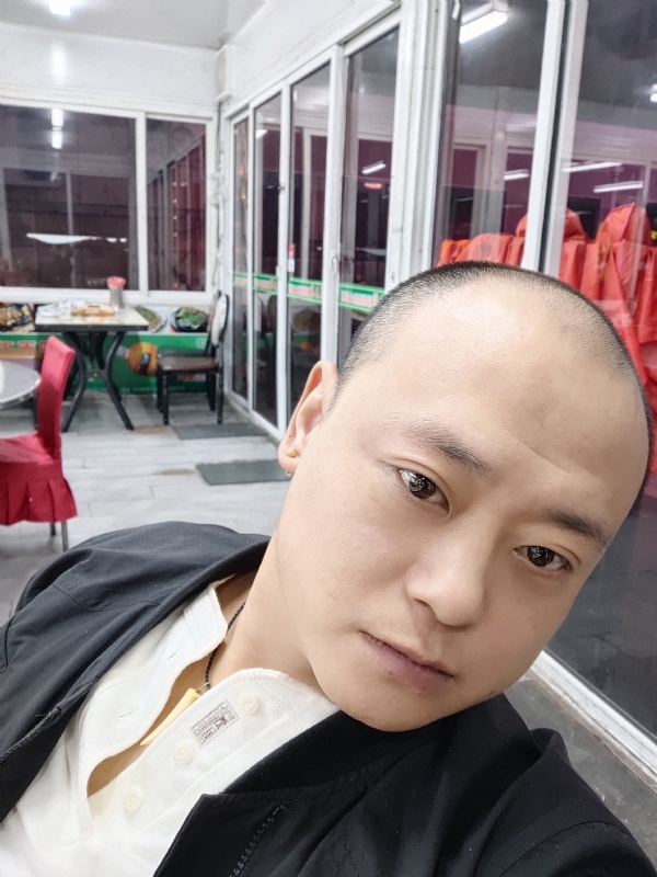 大连相亲的第一张照片--周宁相亲网