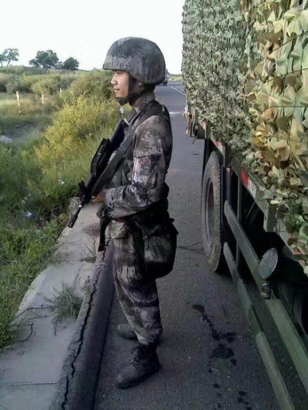 搬砖中的第一张照片--周宁相亲网
