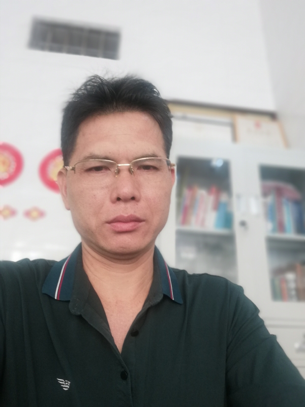 后视镜的第一张照片--周宁相亲网