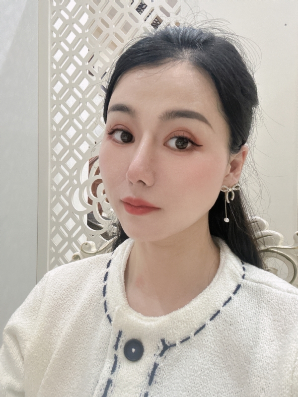 金莉的第一张照片--周宁相亲网