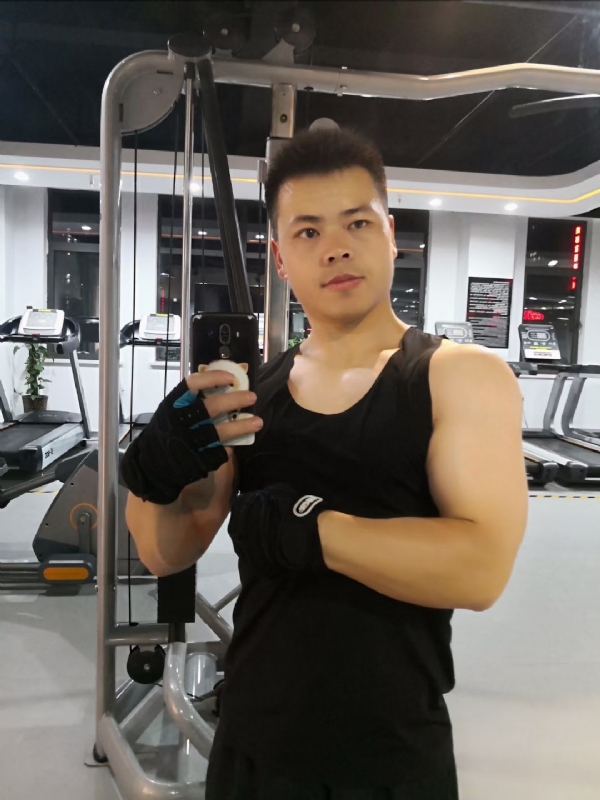 范迪塞尔的第二张照片--周宁相亲网